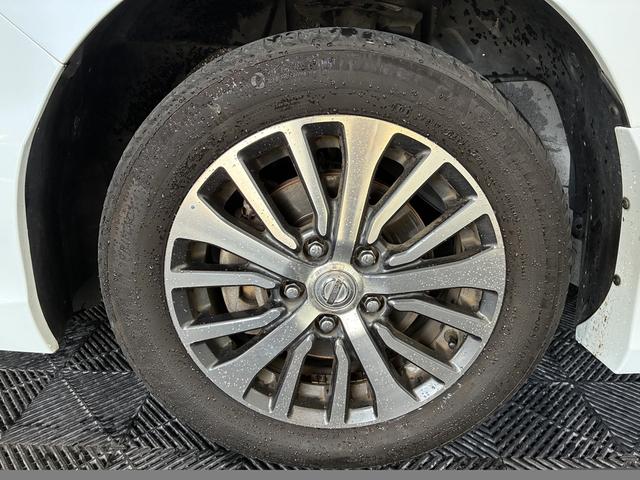 セレナ ハイウェイスターＳ－ＨＶアドバンスドセーフティパック　ＬＥＤヘッドライト　フロントフォグランプ　両側電動スライドドア　純正ナビ　地デジ　アラウンドビューモニター　エマージェンシーブレーキ　Ｂｌｕｅｔｏｏｔｈ　ガイドライン付きバックカメラ（26枚目）