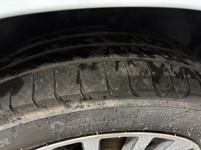 セレナ ハイウェイスターＳ－ＨＶアドバンスドセーフティパック　ＬＥＤヘッドライト　フロントフォグランプ　両側電動スライドドア　純正ナビ　地デジ　アラウンドビューモニター　エマージェンシーブレーキ　Ｂｌｕｅｔｏｏｔｈ　ガイドライン付きバックカメラ（31枚目）