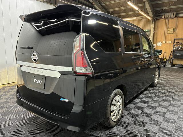 セレナ X Vセレクション ワンオーナー 後席フリップダウンモニター ドライブレコーダー ETC搭載 地デジ Bluetoothオーディオ 両側パワースライドドア 電動格納ミラー(7枚目)