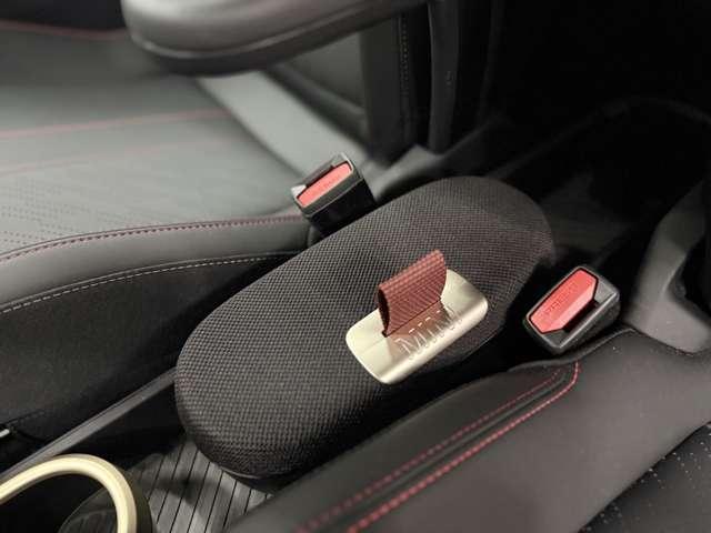 ＭＩＮＩ クーパーＳＥ　ジョン・クーパー・ワークス・トリム　ＪＣＷトリム　ＡＣＣ　ステアリング＆シートヒーター純正ナビ全方位カメラＪＣＷ１８インチホイール　前後ドライブレコーダーＪＣＷスポーツブレーキ　ＨＵＤ　ＡｐｐｌｅＣａｒＰｌａｙ　ＡｎｄｒｏｉｄＡｕｔｏ（21枚目）