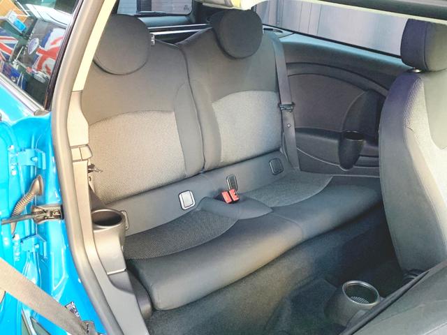MINI クーパー クラブマン D車/HIDヘッド/Bカメラ/ドラレコ/純正17インチAW/Bluetooth接続可/ETC/LEDフォグポジションナンバ-ル-ム灯/BJドアミラ-&ル-ムミラ-カバ-/レーザー&レーダー探知機(12枚目)