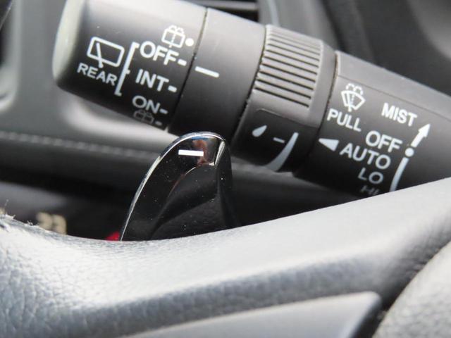 ヴェゼル ハイブリッドＺ　禁煙車　ナビ　フルセグＴＶ　バックカメラ　ブルートゥース　オートクルーズ　ＨＩＤヘッドライト　ＥＴＣ　ハーフレザーシート　オートライト　衝突警報装置　横滑り防止装置　フロントガラス熱線（36枚目）