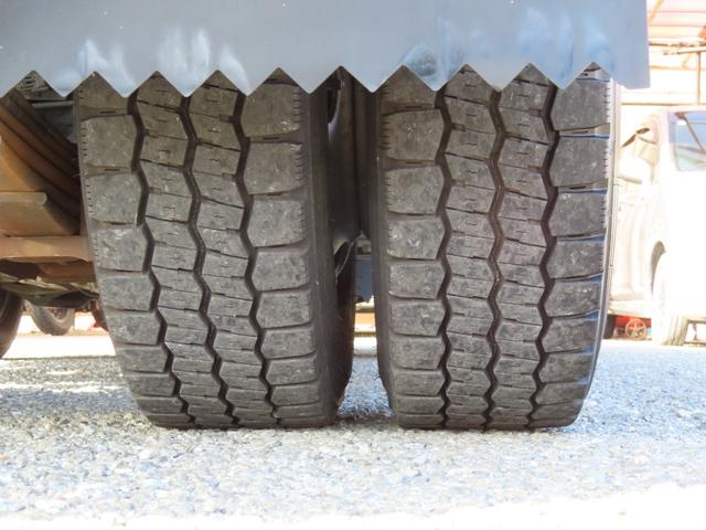 タイタントラック 　ナビ　ＴＶ　ＥＴＣ　助手席側電動格納ミラー（22枚目）