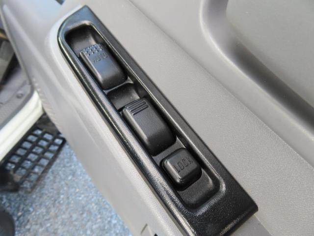 タイタントラック 　ナビ　ＴＶ　ＥＴＣ　助手席側電動格納ミラー（33枚目）