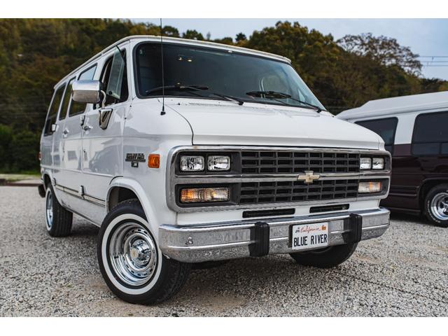 シボレーシェビーバン 　Ｇ１０　ＶＡＮ　シェビーバン　ショート　新車並行　Ｖ８エンジン　１９９４年モデル（2枚目）