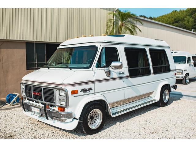 シボレーシェビーバン エクスプローラＬＴＤ　新車並行　バンデューラグリル　ハイルーフコンバージョン　レザー４キャプテン＋電動ベッドシート　ウッドパネル　イルミネーション　灯油式ＦＦヒーター　８ナンバーキャンピング　パワーシート　ナビ　ＴＶ（50枚目）