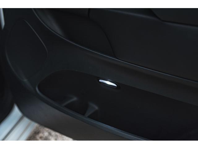 ダッジ・グランドキャラバン GT 3.6L V6 DOHC 両側パワースライド パワーリフトゲート スイーベルンゴーシート スマートキー ナビ TV ETC(16枚目)