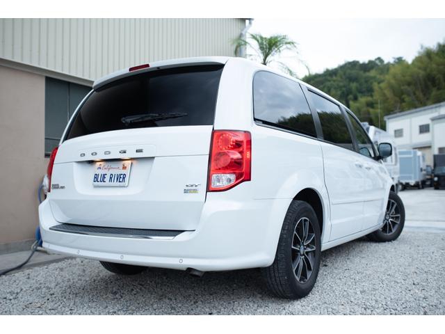 ダッジ・グランドキャラバン GT 3.6L V6 DOHC 両側パワースライド パワーリフトゲート スイーベルンゴーシート スマートキー ナビ TV ETC(24枚目)