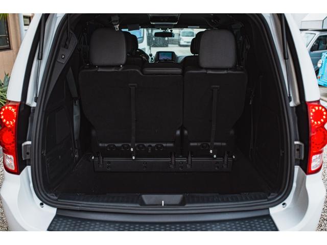 ダッジ・グランドキャラバン GT 3.6L V6 DOHC 両側パワースライド パワーリフトゲート スイーベルンゴーシート スマートキー ナビ TV ETC(25枚目)