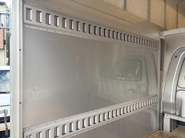 ハイゼットトラック ジャンボ　メッキコーナーカバー　メッキドアミラ　パワーウインドー　エアバック　ＡＣ　ナビＴＶ　ＰＳ　ＥＴＣ　ＤＶＤ再生　メモリーナビ（24枚目）