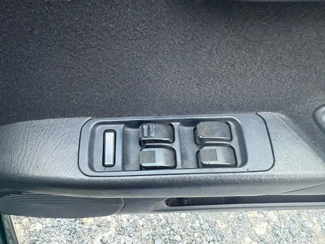 ミラジーノ ミニライトスペシャル 助手席エアバッグ 運転席エアバッグ AC パワステ キーレス 衝突安全ボディ パワーウィンドー(22枚目)