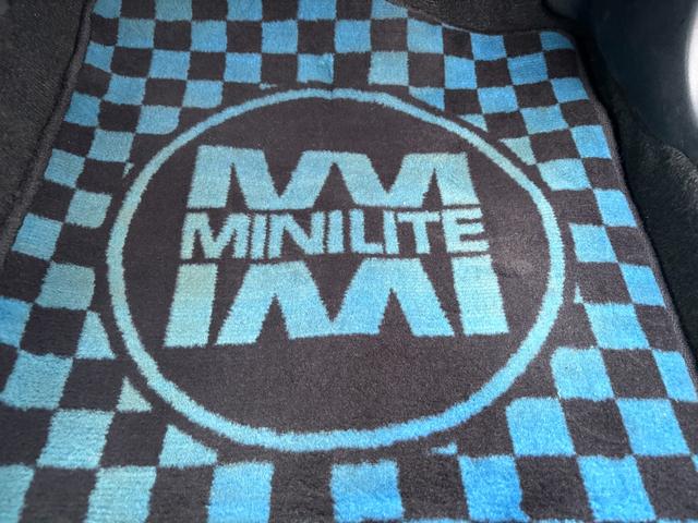 ミラジーノ ミニライトスペシャル 助手席エアバッグ 運転席エアバッグ AC パワステ キーレス 衝突安全ボディ パワーウィンドー(30枚目)