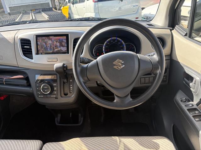 ワゴンR FX ナビTV Aストップ 盗難防止 AUTOエアコン Wエアバッグ フルフラット キーレス メモリーナビ ABS エアバック パワーウィンド ワンセグ パワステ 衝突安全ボディ(19枚目)