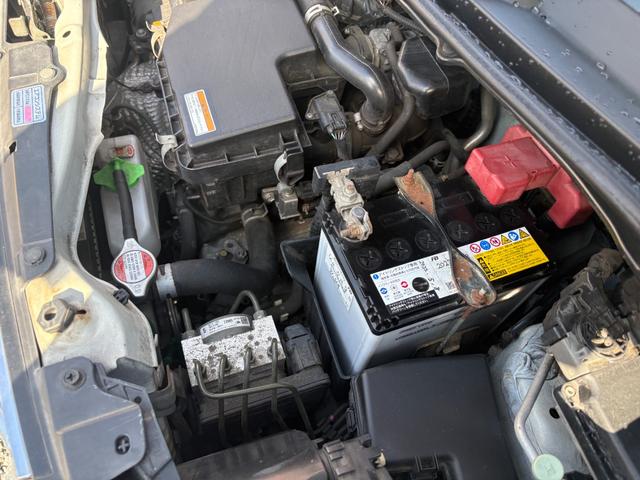 ワゴンR FX ナビTV Aストップ 盗難防止 AUTOエアコン Wエアバッグ フルフラット キーレス メモリーナビ ABS エアバック パワーウィンド ワンセグ パワステ 衝突安全ボディ(30枚目)