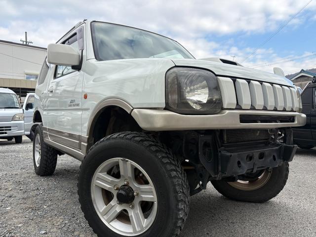 ジムニー ランドベンチャー 前席パワーウインドウ リフトアップ車 助手席エアバック 運転席エアバッグ 革シート 4WD車 キーレス付 PS 衝突安全ボディ ABS付 シートヒータ ETC ATエアコン(2枚目)