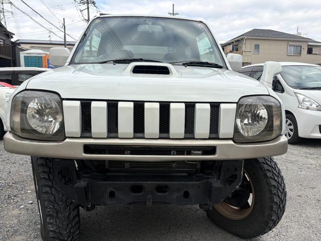 ジムニー ランドベンチャー 前席パワーウインドウ リフトアップ車 助手席エアバック 運転席エアバッグ 革シート 4WD車 キーレス付 PS 衝突安全ボディ ABS付 シートヒータ ETC ATエアコン(4枚目)