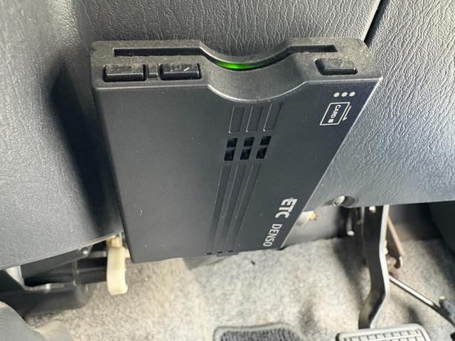 ジムニー ランドベンチャー 前席パワーウインドウ リフトアップ車 助手席エアバック 運転席エアバッグ 革シート 4WD車 キーレス付 PS 衝突安全ボディ ABS付 シートヒータ ETC ATエアコン(31枚目)