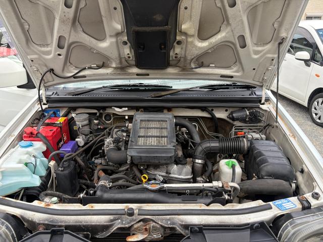 ジムニー ランドベンチャー 前席パワーウインドウ リフトアップ車 助手席エアバック 運転席エアバッグ 革シート 4WD車 キーレス付 PS 衝突安全ボディ ABS付 シートヒータ ETC ATエアコン(41枚目)