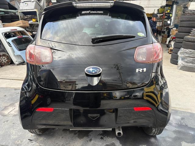 Ｒ１ Ｓ　オートエアコン　ダブルエアバッグ　衝突安全ボディ　キーレス　４ＷＤ　ＡＢＳ　ＥＴＣ　パワーウィンドウ　スーパーチャージャー　パワーステアリング（4枚目）