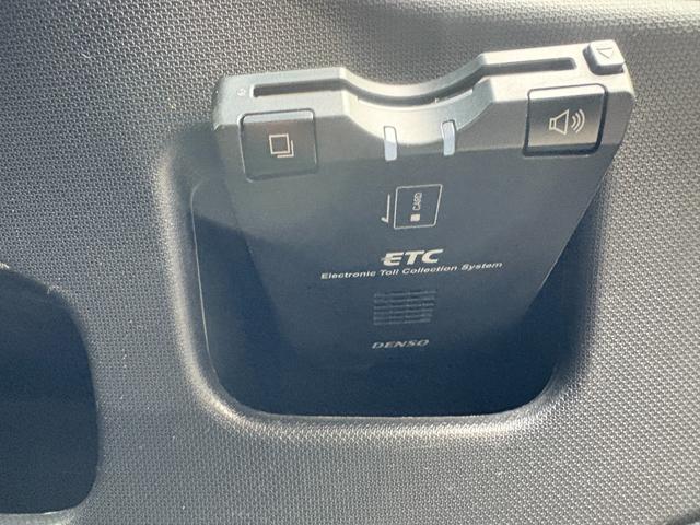 ステラ カスタムＲ　ナビＴＶ　パワステ　助手席エアバッグ　メモリナビ　ドライブレコーダー　運転席エアバッグ　ＡＵＴＯエアコン　衝突安全ボディ　ＡＢＳ　ワンセグ　アイドリングストップ　ベンチシート　キーフリー　フルフラット（28枚目）