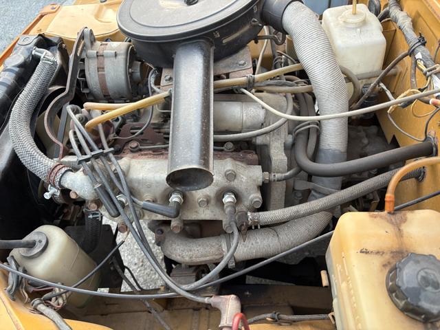 ジムニー 幌タイプ　幌プルオープン可能　パートタイム４ＷＤ　２サイクル３気筒エンジン（50枚目）