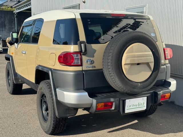 FJクルーザー ベースグレード ワンオーナー・社外16インチAW・コーナーセンサー・ツートンカラー・社外ナビ・4WD・バックフォグ・ステアリングリモコン(13枚目)