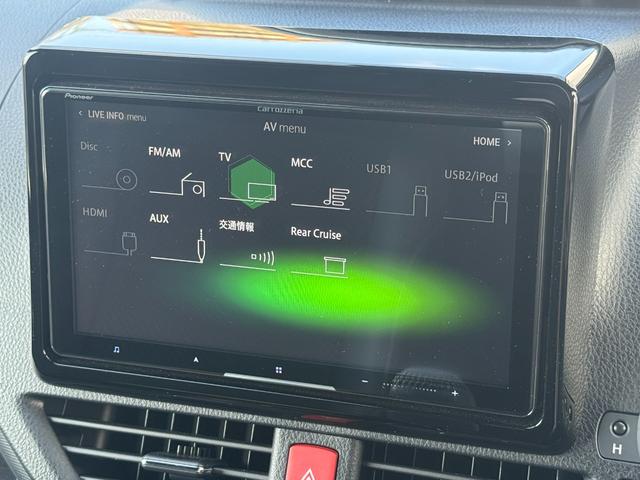 ヴォクシー ＺＳ　煌ＩＩＩ　ワンオーナー・９型カロッツェリアサイバーナビ・バックカメラ・両側パワースライドドア・セーフティセンス・プリクラッシュ・オートマチックハイビーム・アイドリングストップ・ＬＥＤヘッド・スマートキー２個（3枚目）