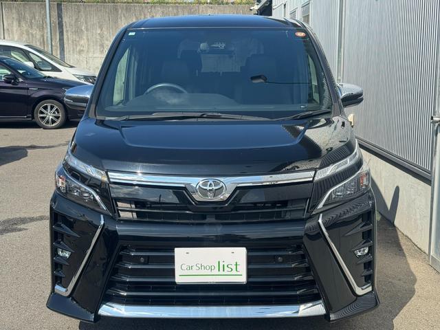 ヴォクシー ＺＳ　煌ＩＩＩ　ワンオーナー・９型カロッツェリアサイバーナビ・バックカメラ・両側パワースライドドア・セーフティセンス・プリクラッシュ・オートマチックハイビーム・アイドリングストップ・ＬＥＤヘッド・スマートキー２個（12枚目）