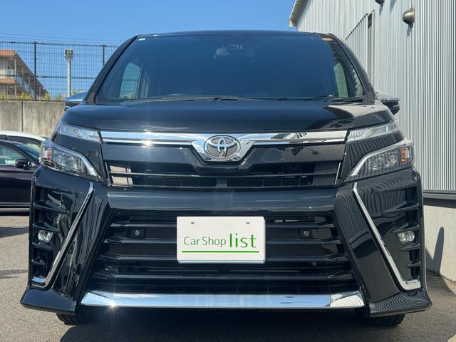 ヴォクシー ＺＳ　煌ＩＩＩ　ワンオーナー・９型カロッツェリアサイバーナビ・バックカメラ・両側パワースライドドア・セーフティセンス・プリクラッシュ・オートマチックハイビーム・アイドリングストップ・ＬＥＤヘッド・スマートキー２個（14枚目）