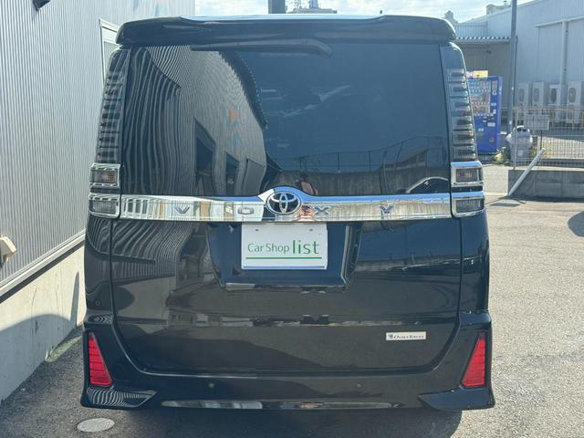 ヴォクシー ＺＳ　煌ＩＩＩ　ワンオーナー・９型カロッツェリアサイバーナビ・バックカメラ・両側パワースライドドア・セーフティセンス・プリクラッシュ・オートマチックハイビーム・アイドリングストップ・ＬＥＤヘッド・スマートキー２個（25枚目）