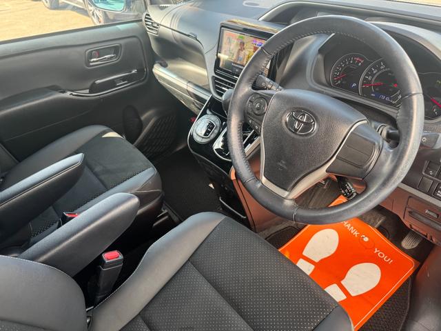 ヴォクシー ＺＳ　煌ＩＩＩ　ワンオーナー・９型カロッツェリアサイバーナビ・バックカメラ・両側パワースライドドア・セーフティセンス・プリクラッシュ・オートマチックハイビーム・アイドリングストップ・ＬＥＤヘッド・スマートキー２個（28枚目）