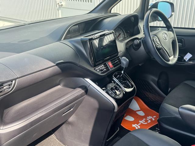 ヴォクシー ＺＳ　煌ＩＩＩ　ワンオーナー・９型カロッツェリアサイバーナビ・バックカメラ・両側パワースライドドア・セーフティセンス・プリクラッシュ・オートマチックハイビーム・アイドリングストップ・ＬＥＤヘッド・スマートキー２個（30枚目）