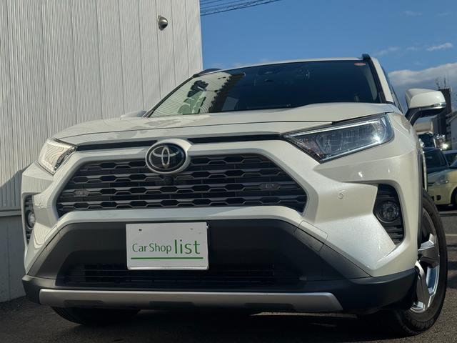 ＲＡＶ４ Ｇ　ワンオーナー・９型フルセグナビ・パノラミックビューモニター・ブラインドスポットモニター・コーナーセンサー・パワーバックドア・前後ドラレコ・シートヒーター・ステアリングＨ・クルコン（2枚目）