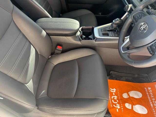 ＲＡＶ４ Ｇ　ワンオーナー・９型フルセグナビ・パノラミックビューモニター・ブラインドスポットモニター・コーナーセンサー・パワーバックドア・前後ドラレコ・シートヒーター・ステアリングＨ・クルコン（29枚目）