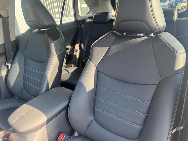 ＲＡＶ４ Ｇ　ワンオーナー・９型フルセグナビ・パノラミックビューモニター・ブラインドスポットモニター・コーナーセンサー・パワーバックドア・前後ドラレコ・シートヒーター・ステアリングＨ・クルコン（31枚目）