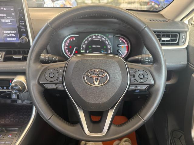 ＲＡＶ４ Ｇ　ワンオーナー・９型フルセグナビ・パノラミックビューモニター・ブラインドスポットモニター・コーナーセンサー・パワーバックドア・前後ドラレコ・シートヒーター・ステアリングＨ・クルコン（32枚目）