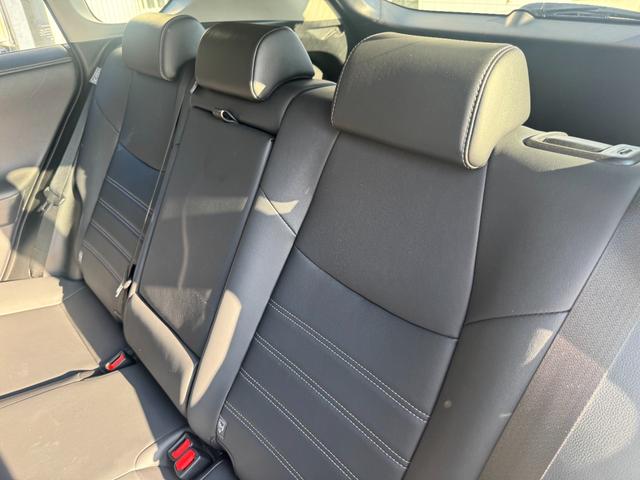 ＲＡＶ４ Ｇ　ワンオーナー・９型フルセグナビ・パノラミックビューモニター・ブラインドスポットモニター・コーナーセンサー・パワーバックドア・前後ドラレコ・シートヒーター・ステアリングＨ・クルコン（41枚目）