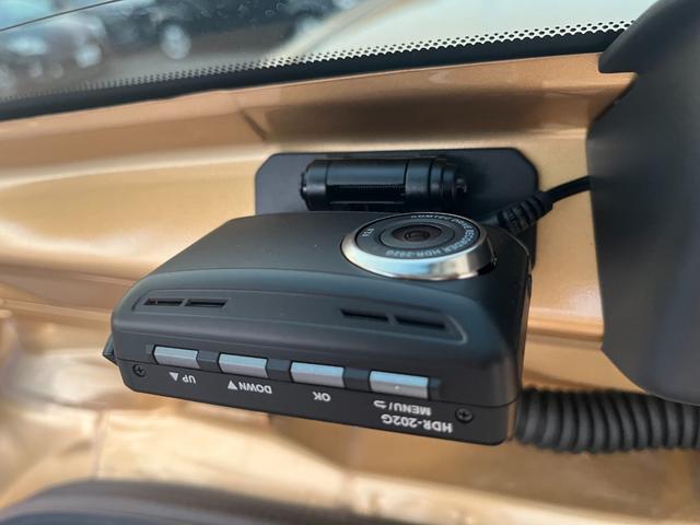 ノート ｅ－パワー　メダリスト　ワンオーナー・フルセグＳＤナビ・バックカメラ・前後ドライブレコーダー・ＬＥＤヘッドライト・エマージェンシーブレーキ・ＥＴＣ・プッシュスタート・ウインカーミラー・Ｂｌｕｅｔｏｏｔｈ（7枚目）