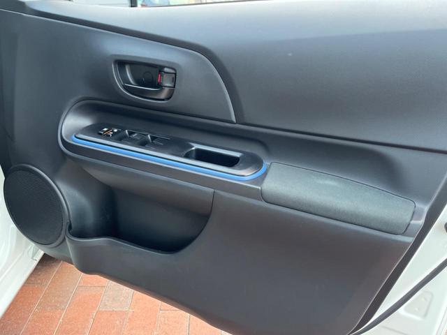 アクア Ｓ　ＳＤナビ　バックカメラ　スマートキー　ビルトインＥＴＣ　オートライト　オートエアコン　Ｂｌｕｅｔｏｏｔｈ　ＤＶＤ再生　フルセグ（33枚目）