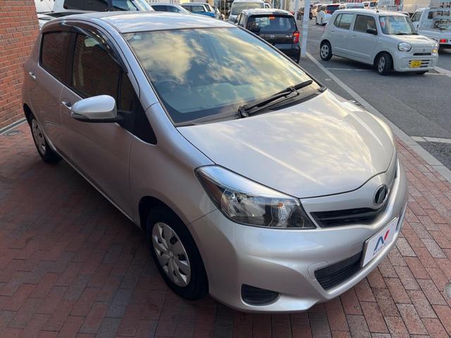 ヴィッツ F スマイルエディション スマートキー ETC 純正 デュアルエアコン Bluetooth フルセグ(17枚目)