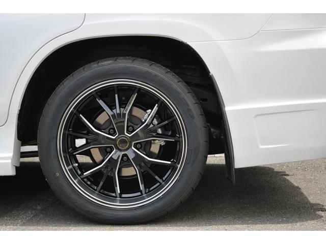 LX570ブラックシークエンス ブラックシークエンス ZEUS新車カスタムコンプリートエアロ(F/S/R)・デイライト・エアサスコントローラー・4本出マフラー・22インチAW(9枚目)