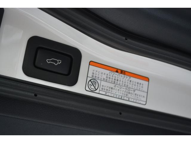LX570ブラックシークエンス ブラックシークエンス ZEUS新車カスタムコンプリートエアロ(F/S/R)・デイライト・エアサスコントローラー・4本出マフラー・22インチAW(33枚目)