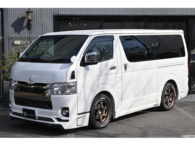 ハイエースバン スーパーＧＬ　ダークプライムＩＩ　ガソリンエンジン　ＺＥＵＳ新車カスタムコンプリート・エアロ３点・Ｒウィング・１７インチ・４本出マフラー・両側電動ドア・ＬＥＤヘッドランプ・アルパインナビ・ＥＴＣ・パノラミックビューモニター（39枚目）