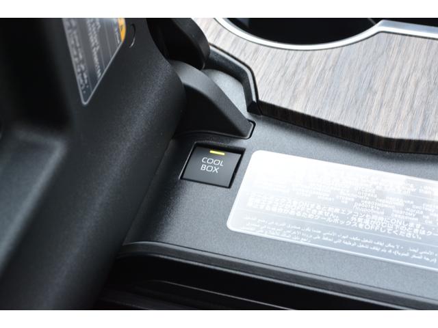 ランドクルーザー ＺＸ　ガソリン　７人乗　ＺＥＵＳカスタム　エアロ（Ｆ・Ｓ・Ｒ・ＦＧ・ＲＧ・ＦＤ・ＯＦ）・２２インチ・４本出しマフラー・ダウンサス・アルパイン製デジタルミラー・ＴコネクトＳＤナビ・ＪＢＬ・リヤエンターシステム・クールＢＯＸ（41枚目）
