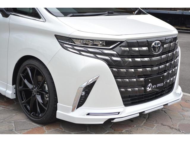アルファード Ｚ　Ｚ（７名）・ＺＥＵＳコンプリートカー（Ｆ／Ｓ／Ｒ）・ダウンサス・２２インチアルミホイール・左右独立ムーンルーフ＋後席用パワーサイドシェード・デジタルインナーミラー・１３．２型有機ＥＬ後席ディスプレイ（10枚目）