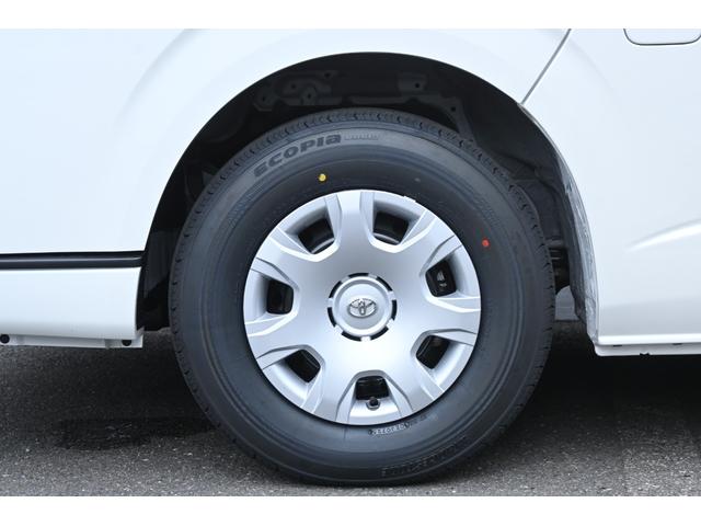ハイエースバン ロングスーパーＧＬ　ダークプライムＳ　２ＷＤ　パノラミックビューモニター　デジタルインナーミラー　両側パワースライドドア　ＬＥＤヘッドランプ＆フォグランプ　ダークプライム専用ハーフレザーシート（8枚目）