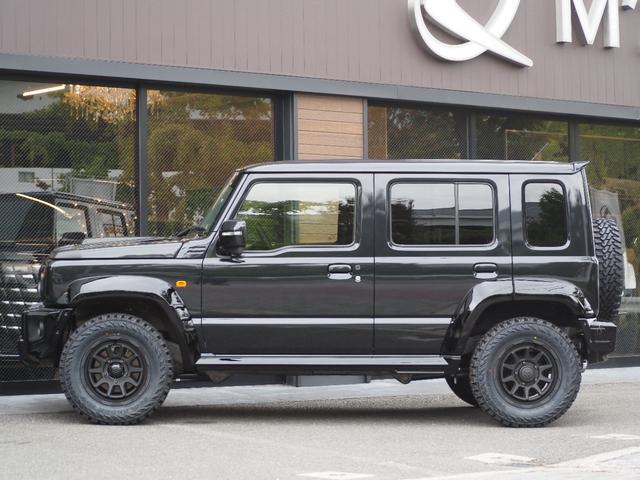 ジムニーノマド FC ZEUS製バンパーカバー・フェンダートリム・ボンネットフード・フロントグリル・ボンネットプロテクター・リアウィング・2本出しマフラー 16インチAW(背面タイヤ付)(2枚目)