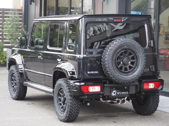 ジムニーノマド FC ZEUS製バンパーカバー・フェンダートリム・ボンネットフード・フロントグリル・ボンネットプロテクター・リアウィング・2本出しマフラー 16インチAW(背面タイヤ付)(3枚目)