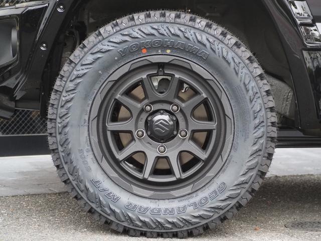 ジムニーノマド FC ZEUS製バンパーカバー・フェンダートリム・ボンネットフード・フロントグリル・ボンネットプロテクター・リアウィング・2本出しマフラー 16インチAW(背面タイヤ付)(4枚目)