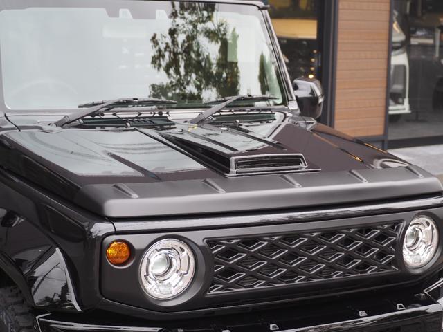 ジムニーノマド FC ZEUS製バンパーカバー・フェンダートリム・ボンネットフード・フロントグリル・ボンネットプロテクター・リアウィング・2本出しマフラー 16インチAW(背面タイヤ付)(10枚目)